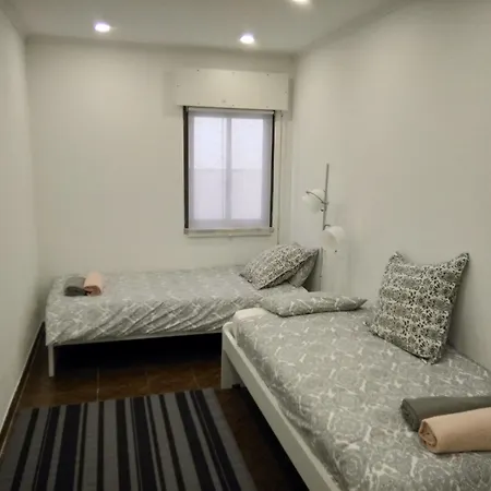 Apartment Oriente Dna Studios