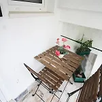 Oriente Dna Studios Apartment