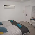 Apartment Oriente Dna Studios
