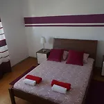 Apartment Oriente Dna Studios